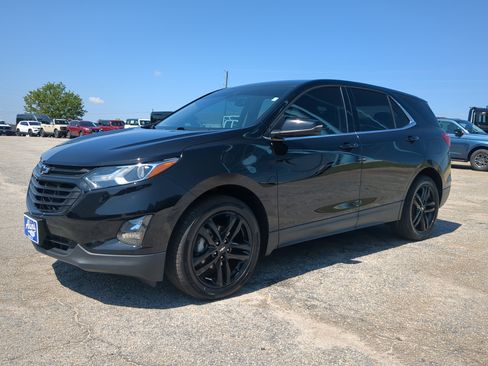 Used 2020 Chevrolet Equinox LT w/ Midnight Edition FWD image 6