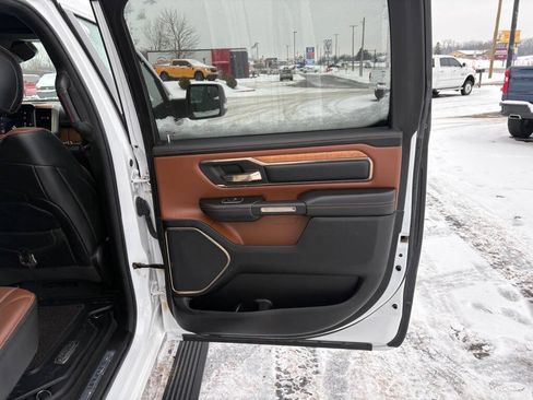 Used 2021 RAM 1500 Limited AWD/4WD image 10