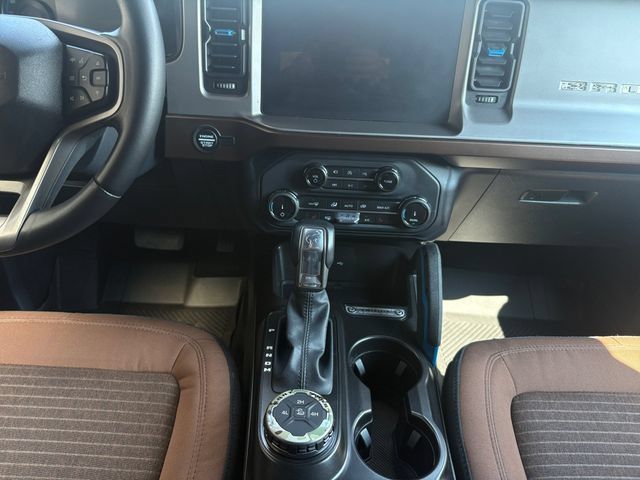 Used 2022 Ford Bronco Outer Banks AWD/4WD image 11
