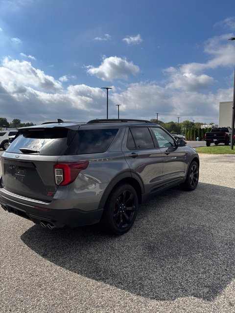 Used 2023 Ford Explorer ST w/ Equipment Group 401A AWD/4WD image 5