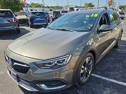 Used 2018 Buick Regal Essence w/ Driver Confidence Package #1