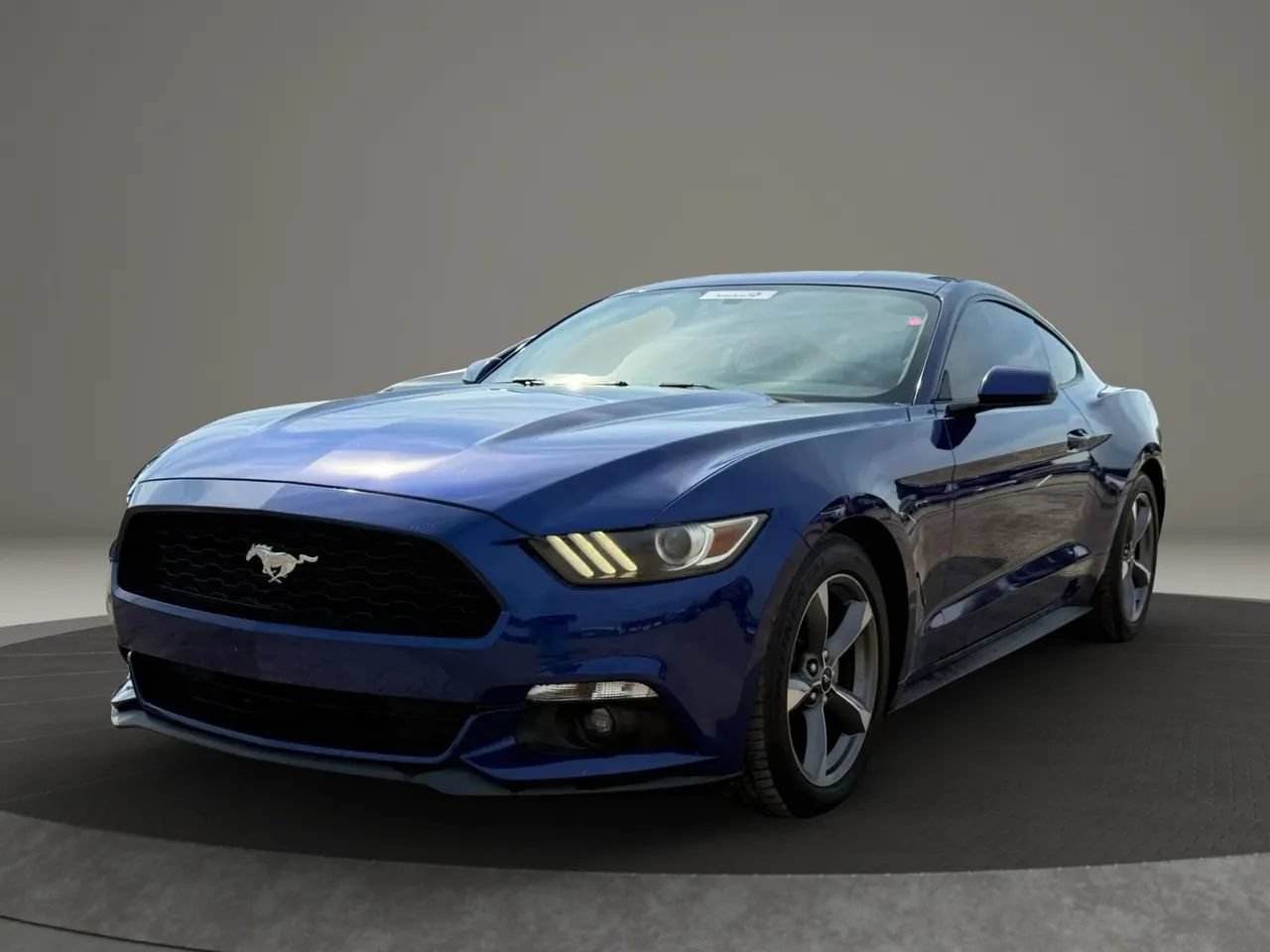 Used 2015 Ford Mustang Coupe w/ Equipment Group 051A RWD image 5