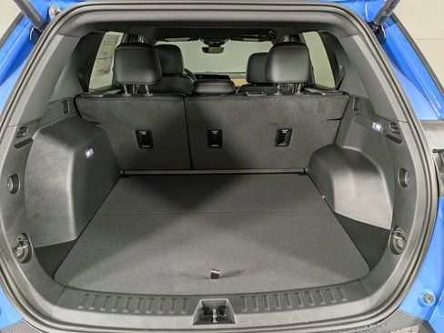New 2026 Chevrolet Equinox ACTIV w/ Convenience Package III AWD/4WD image 10