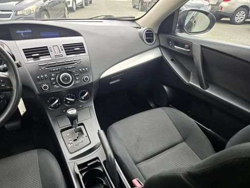 Used 2013 MAZDA MAZDA3 i Sport FWD image 48