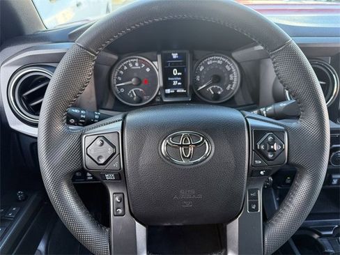 Used 2021 Toyota Tacoma TRD Sport image 14