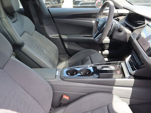 Used 2022 Audi e-tron GT Premium Plus AWD/4WD image 14