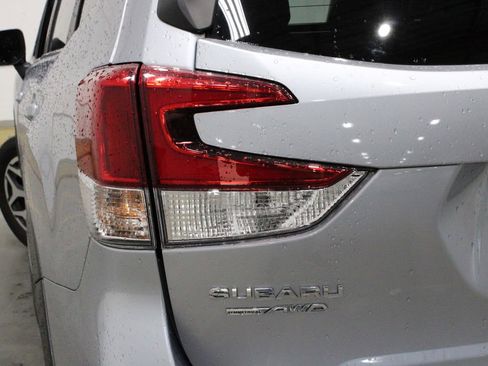 Used 2021 Subaru Forester Premium image 43