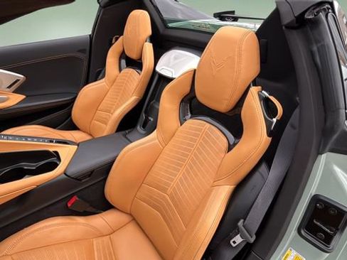 Used 2024 Chevrolet Corvette Stingray Preferred Conv w/ Battery Protection Package RWD image 22