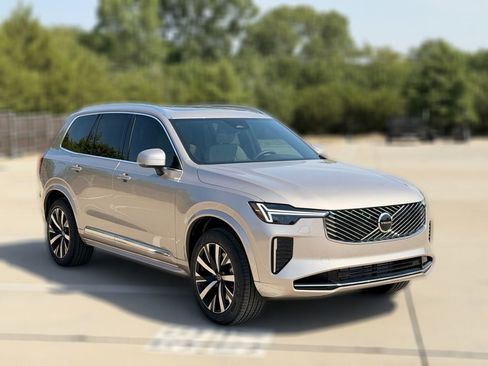 New 2026 Volvo XC90 T8 Core w/ Protection Package Premier AWD/4WD image 4