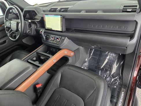 Certified 2023 Land Rover Defender 130 X AWD/4WD image 18