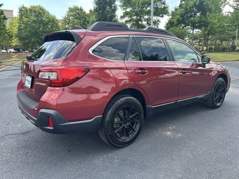 Used 2019 Subaru Outback 2.5i Premium AWD/4WD image 9