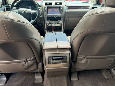 Used 2014 Lexus GX 460 w/ Premium Package AWD/4WD image 29