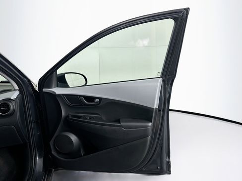 Used 2019 Hyundai Kona SE image 29