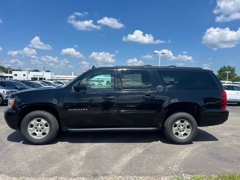 Used 2013 Chevrolet Suburban LT AWD/4WD image 7