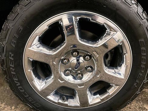 Used 2014 Ford F150 XLT w/ Equipment Group 302A Luxury image 9