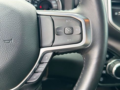 Used 2024 RAM 1500 Big Horn AWD/4WD image 34