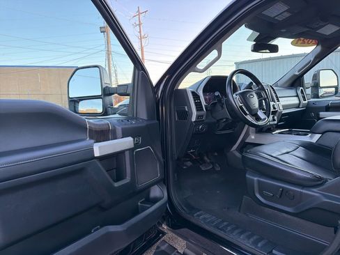 Used 2021 Ford F250 Lariat w/ Lariat Value Package image 17