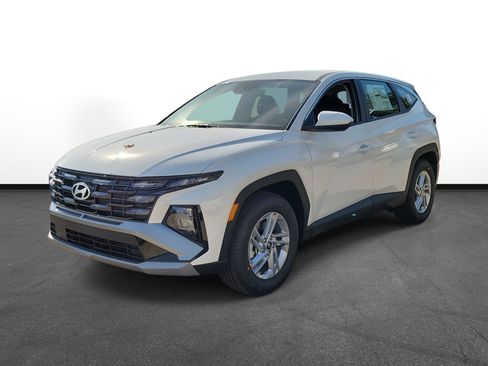 New 2026 Hyundai Tucson SE image 2