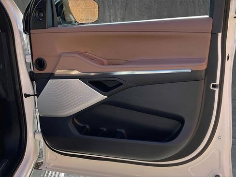 Used 2025 Lincoln Navigator Black Label image 29