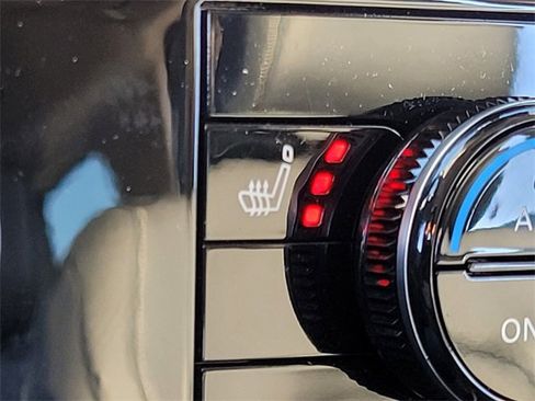 New 2026 Nissan Pathfinder SL image 18