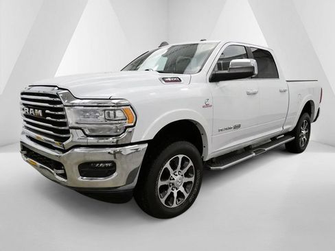 Used 2022 RAM 3500 Limited AWD/4WD image 3