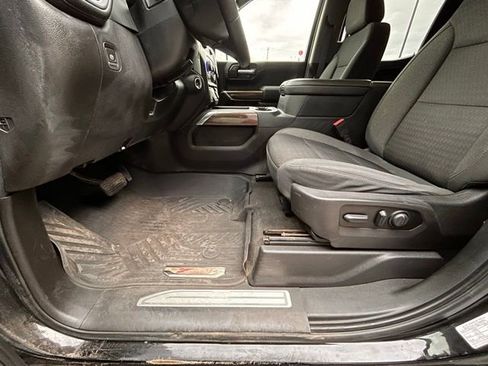 Used 2022 Chevrolet Silverado 1500 LT Trail Boss image 24