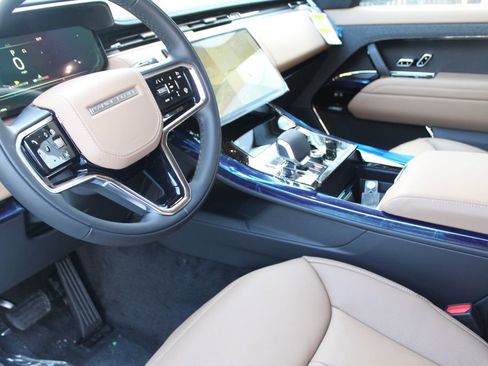New 2026 Land Rover Range Rover Sport SE image 11