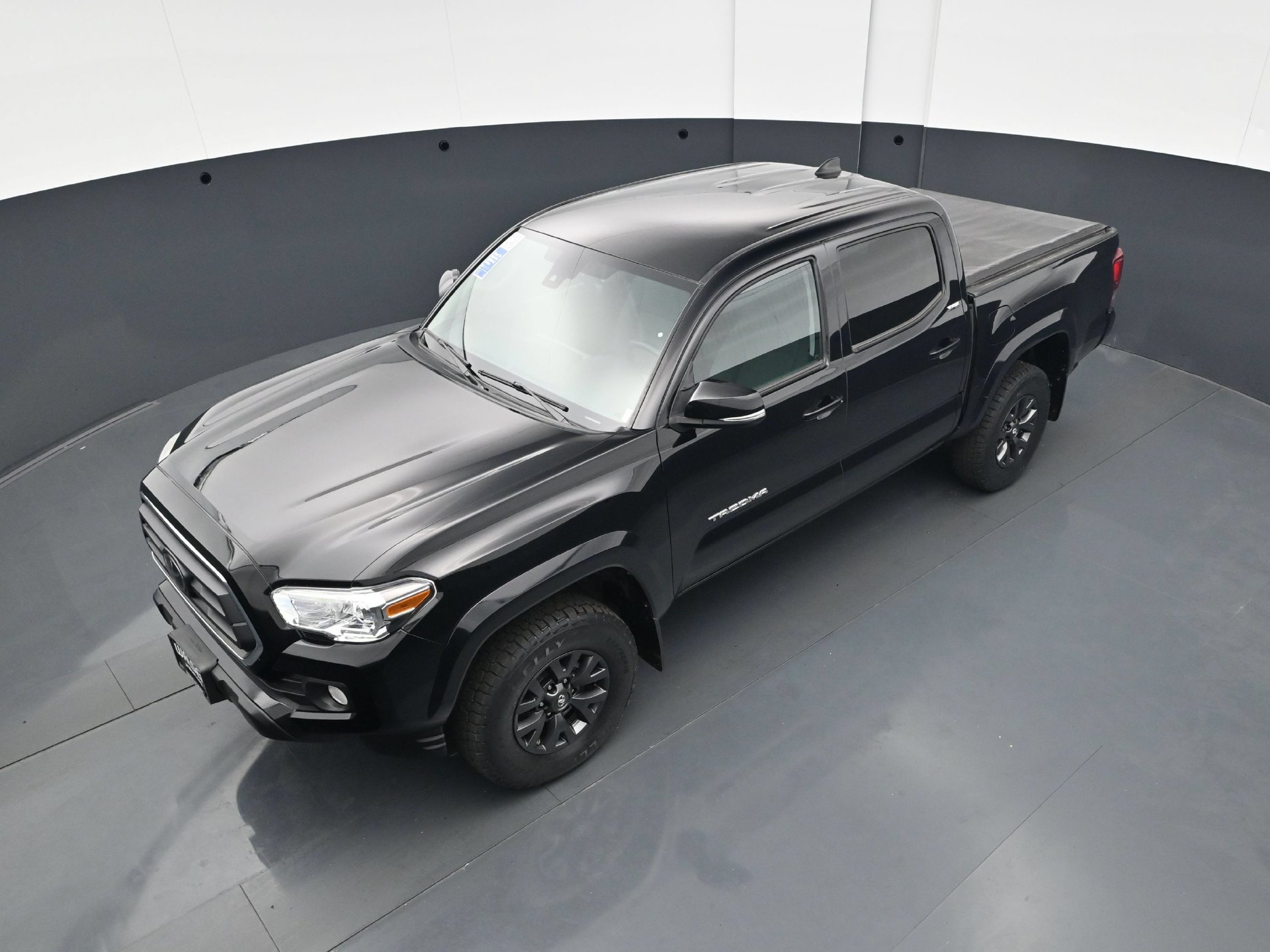 Used 2020 Toyota Tacoma SR5 w/ Technology Package AWD/4WD image 36