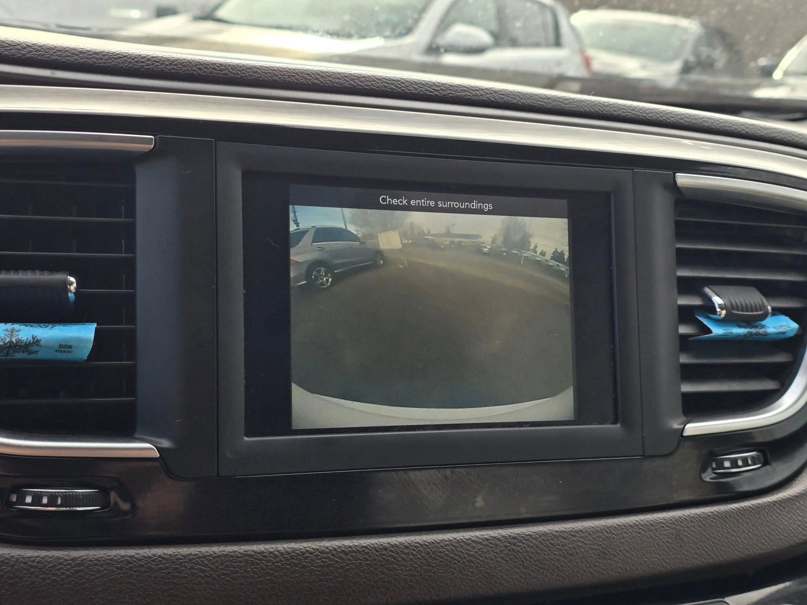 Used 2021 Chrysler Voyager Lxi FWD image 29