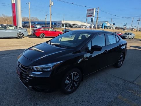 New 2025 Nissan Versa SV image 8