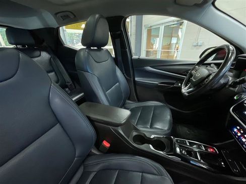 Used 2022 Chevrolet Bolt EUV Premier w/ Sun & Sound Package FWD image 27