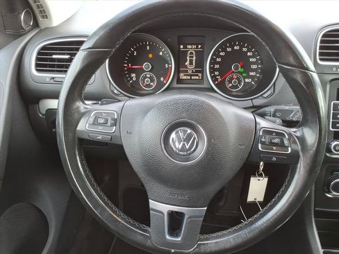 Used 2011 Volkswagen Golf TDI image 20