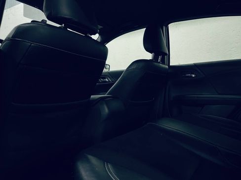 Used 2017 Honda Accord Sport image 37