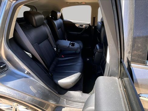 Used 2014 INFINITI QX70 AWD w/ Premium Package image 18