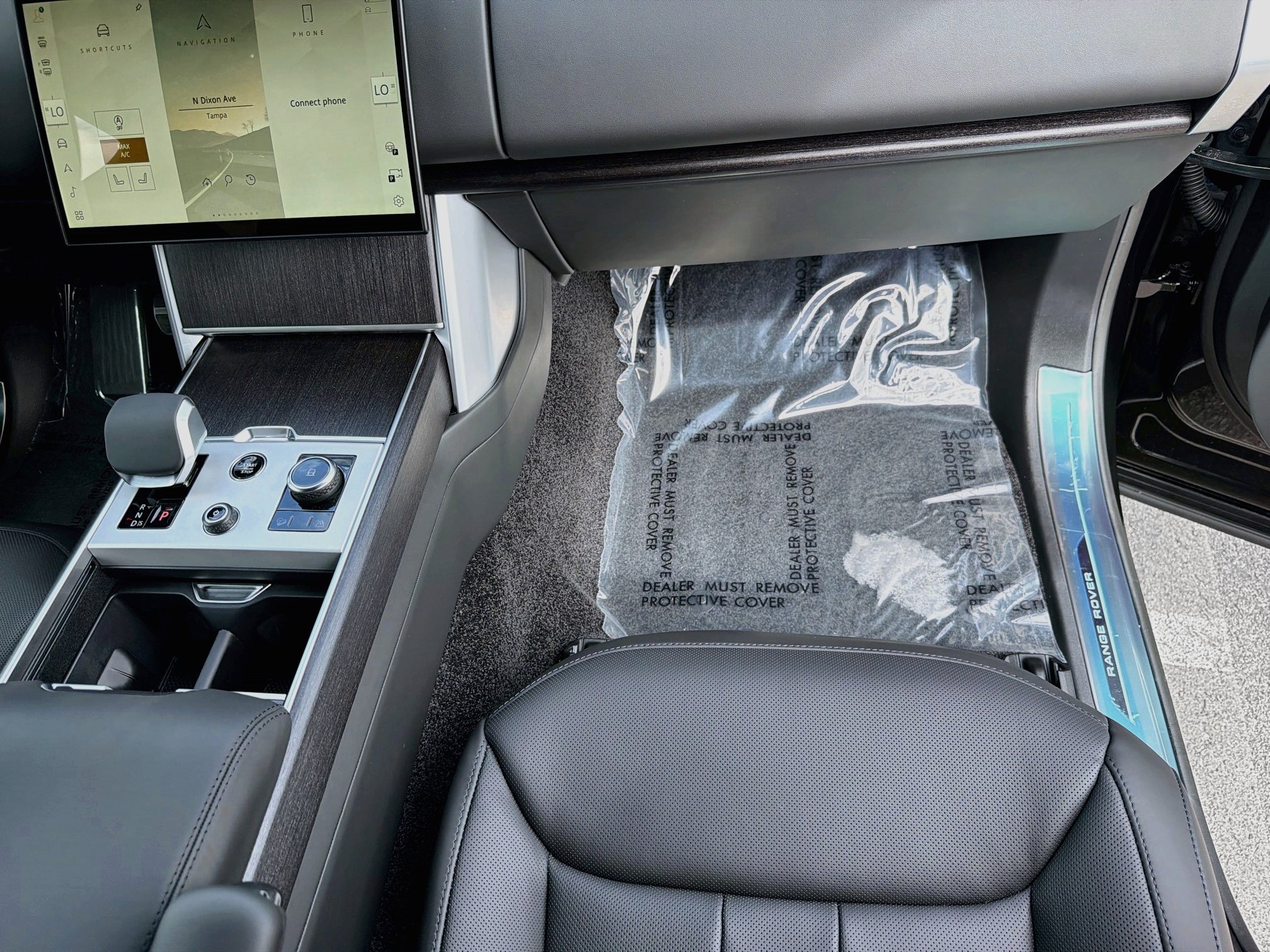 New 2027 Land Rover Range Rover SE AWD/4WD image 19