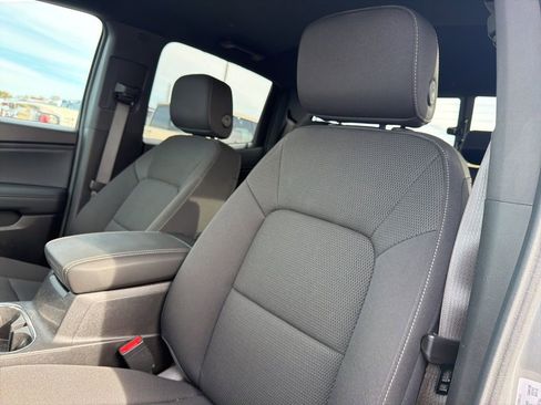 Used 2025 GMC Canyon Elevation w/ Technology Package image 19