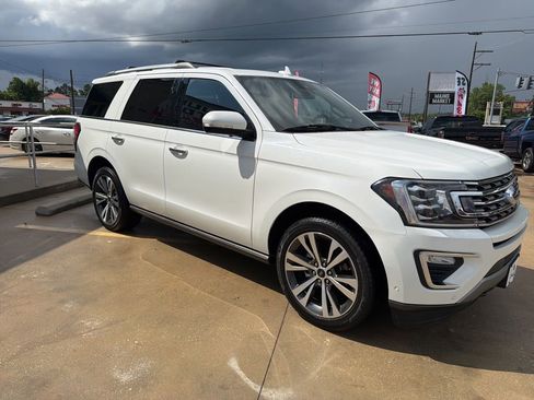 Used 2021 Ford Expedition Limited AWD/4WD image 43