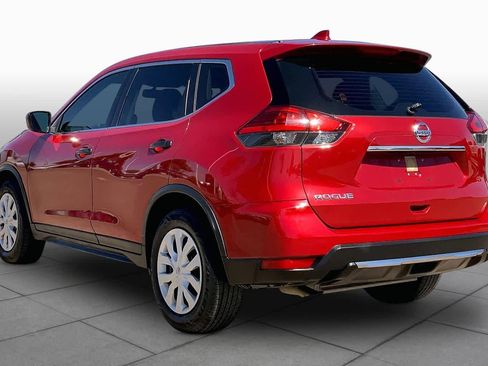 Used 2017 Nissan Rogue S FWD image 12