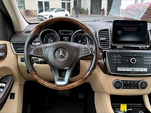 Used 2017 Mercedes-Benz GLS 450 4MATIC image 6