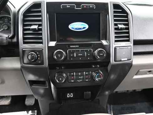 Used 2019 Ford F150 XLT w/ Equipment Group 302A Luxury AWD/4WD image 15