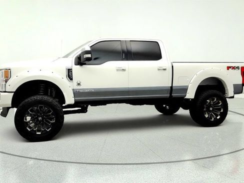 Used 2022 Ford F250 Lariat w/ Lariat Ultimate Package AWD/4WD image 8