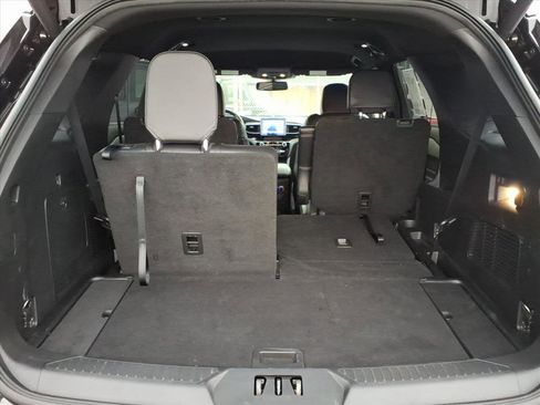 Used 2022 Ford Explorer ST w/ ST Street Pack image 14