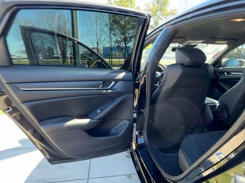 Used 2022 Honda Accord Sport image 38