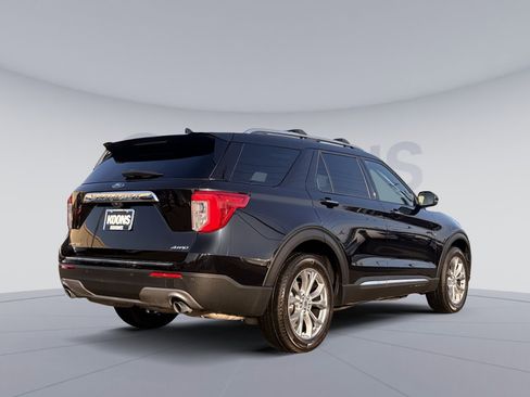 Used 2023 Ford Explorer Limited w/ Equipment Group 301A image 7