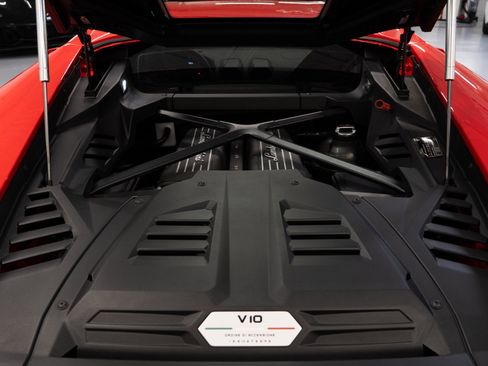 Used 2020 Lamborghini Huracan EVO AWD/4WD image 27