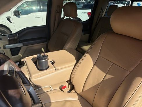 Used 2018 Ford F150 Lariat image 38