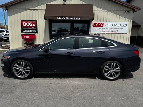 Used 2023 Chevrolet Malibu LT w/ Driver Confidence Package FWD image 2