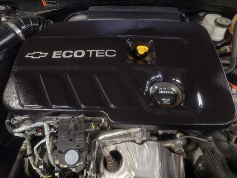 Used 2018 Chevrolet Malibu Hybrid w/ Driver Confidence Package image 30