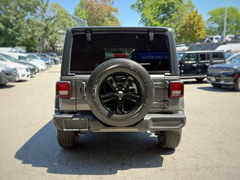 Used 2022 Jeep Wrangler Unlimited Sport AWD/4WD image 10
