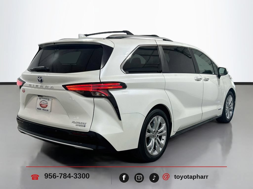 Used 2021 Toyota Sienna Platinum FWD image 4